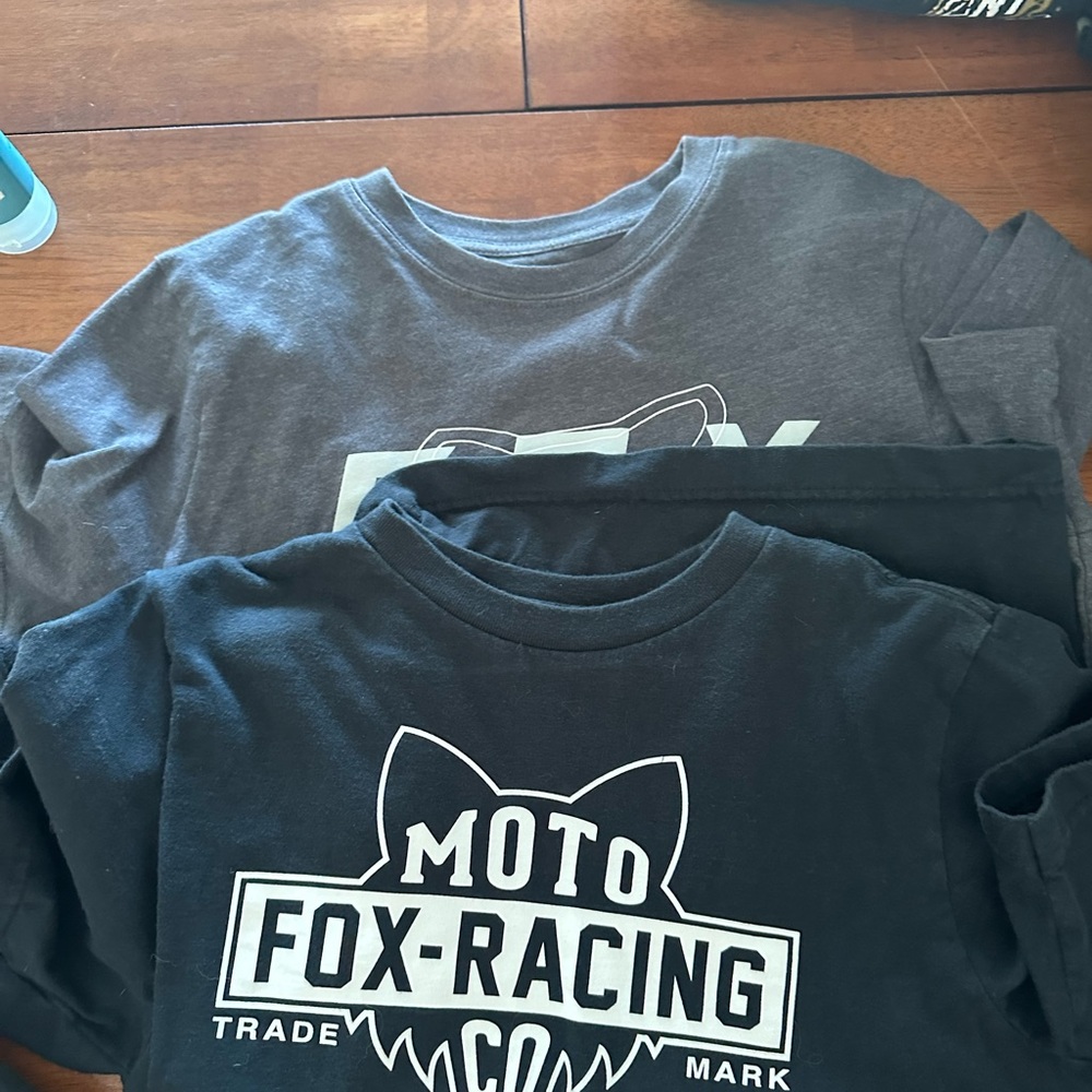 Fox Black and Gray Short Sleeve Tees
